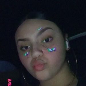 Meet your Posher, Dasia